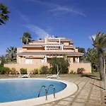 Penthouse Nova Golf & Apartman *