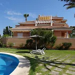 Penthouse Nova Golf & Apartman Oliva