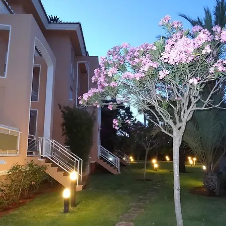 Penthouse Nova Golf & Apartman *