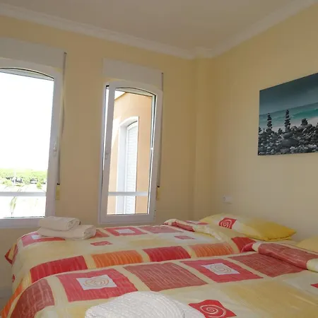 Penthouse Nova Golf & Oliva