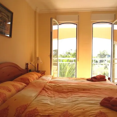 Penthouse Nova Golf &